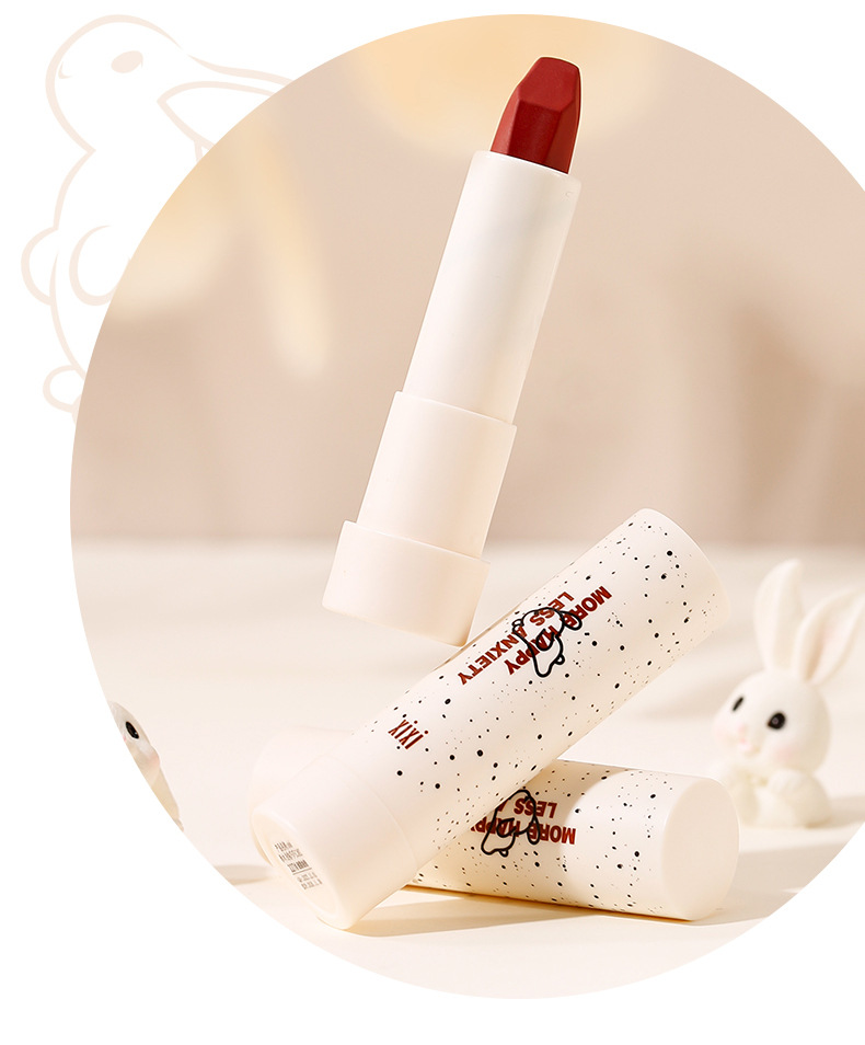 XIXI lipstick enhances complexion
